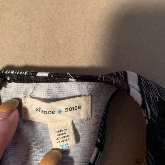 Mixed Lot Early 2000s Pre-owned Tops - Urban Outfitters and H&M - Size S & XS - Picture 4 of 15